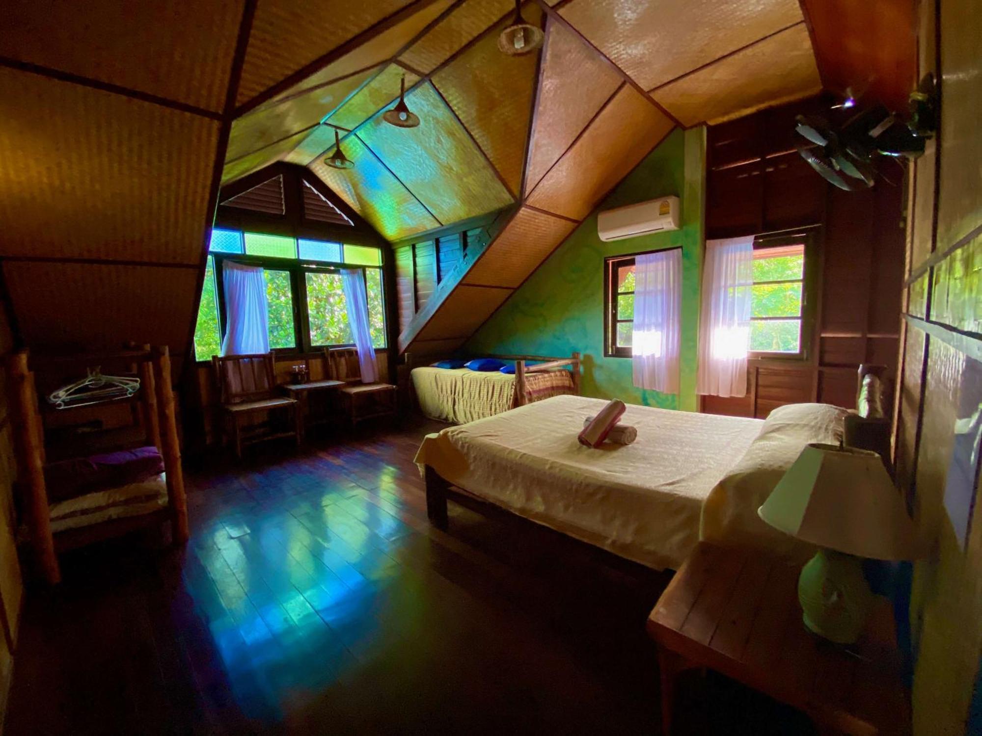 Shanti Lodge Phuket Чалонг Экстерьер фото